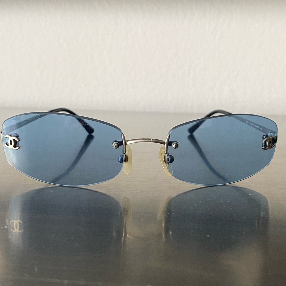 CHANEL LIGHT BLUE  LENSES, VINTAGE SUNGLASSES, PERFECT CONDITION